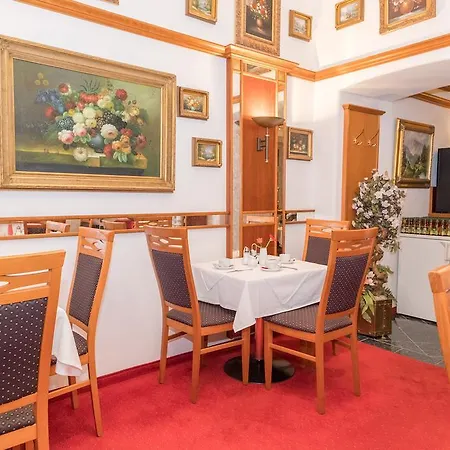 Bayernland Hotel 3*